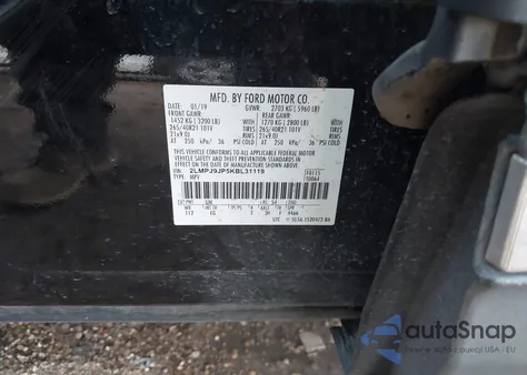 2019 Lincoln Nautilus Black Label z USA, uszkodzony, nr VIN 2LMPJ9JP5KBL31119